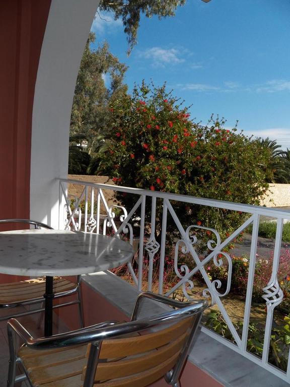 Villa Marina Ipsos Bagian luar foto